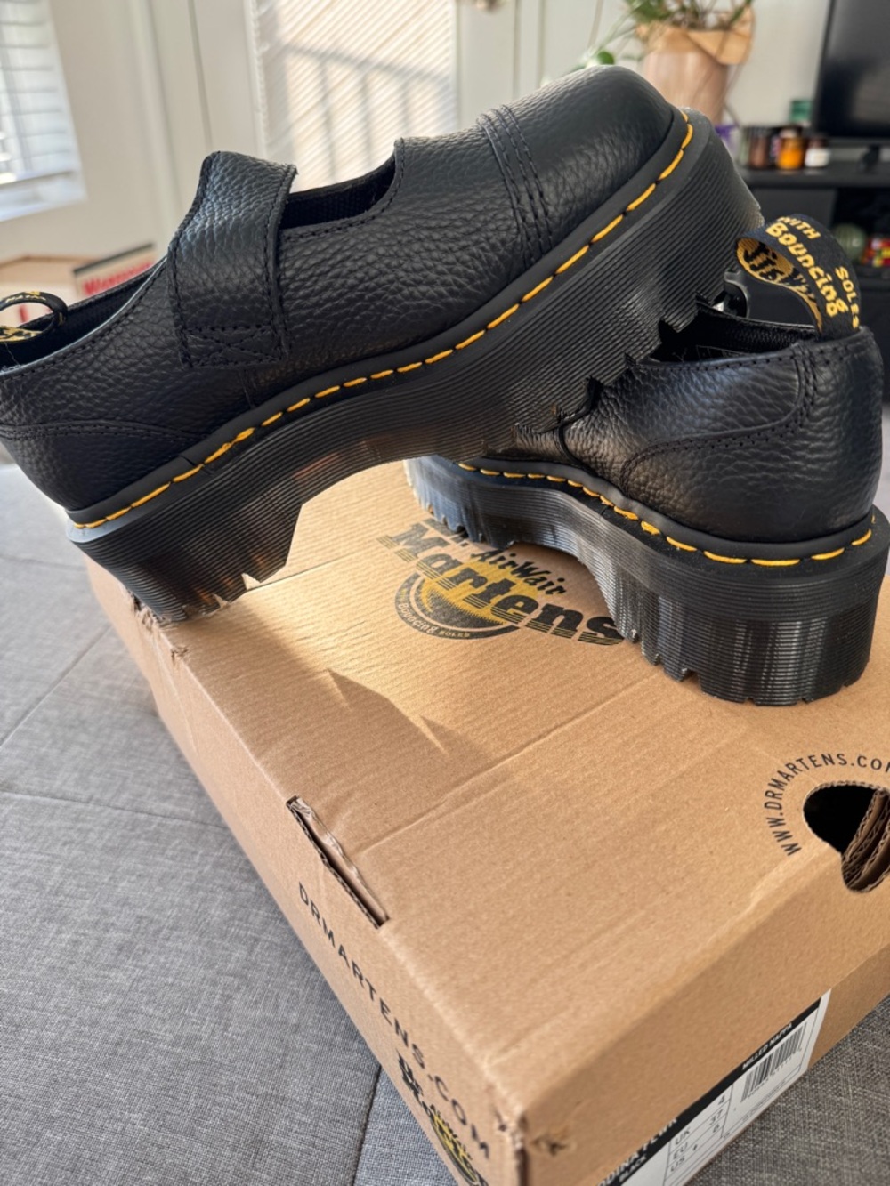 Dr. Martens Addina Platform Oxford - Women's Size 6 New in Box - Picture 5 of 8